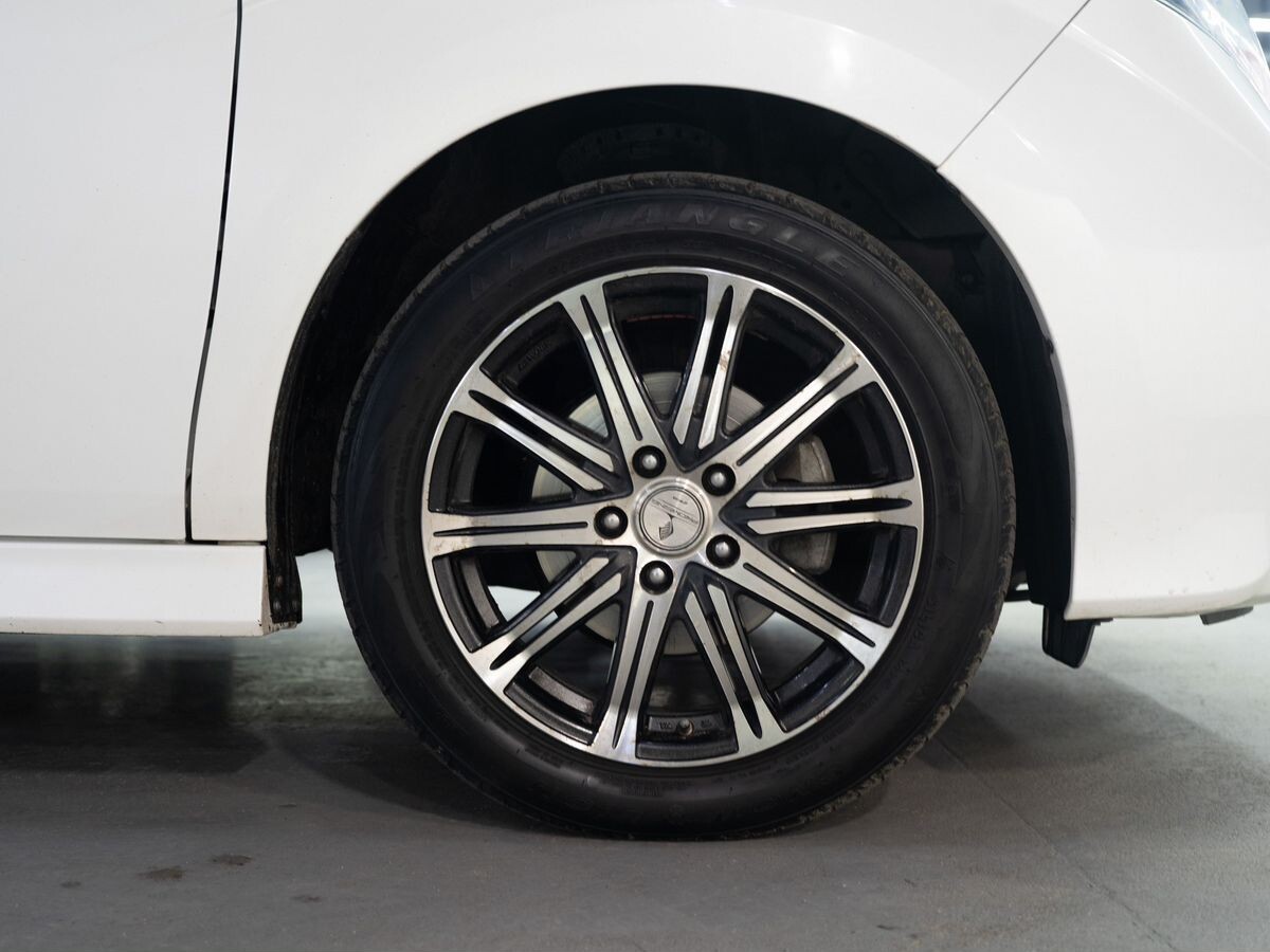 Honda Stepwgn 2015 - фото автомобиля