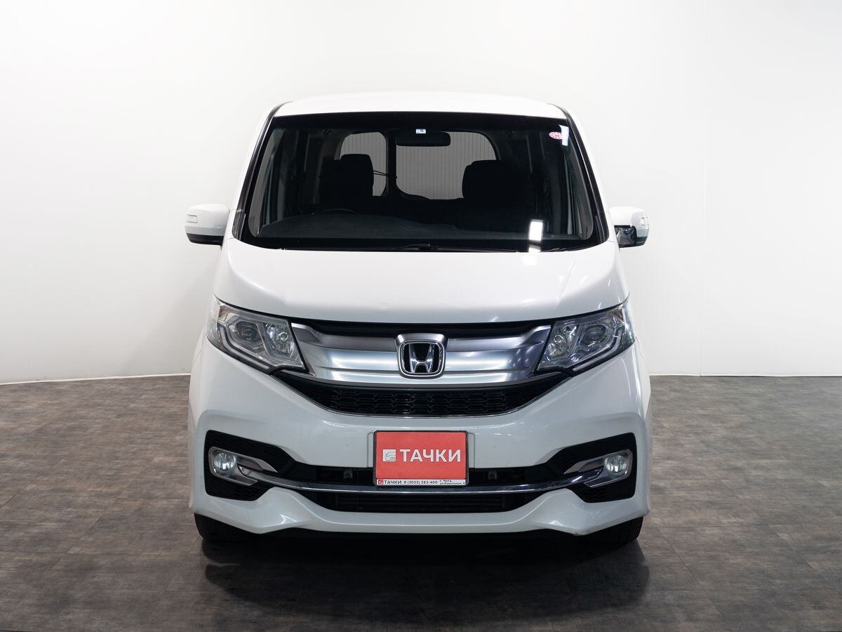 Honda Stepwgn 2015 - фото автомобиля