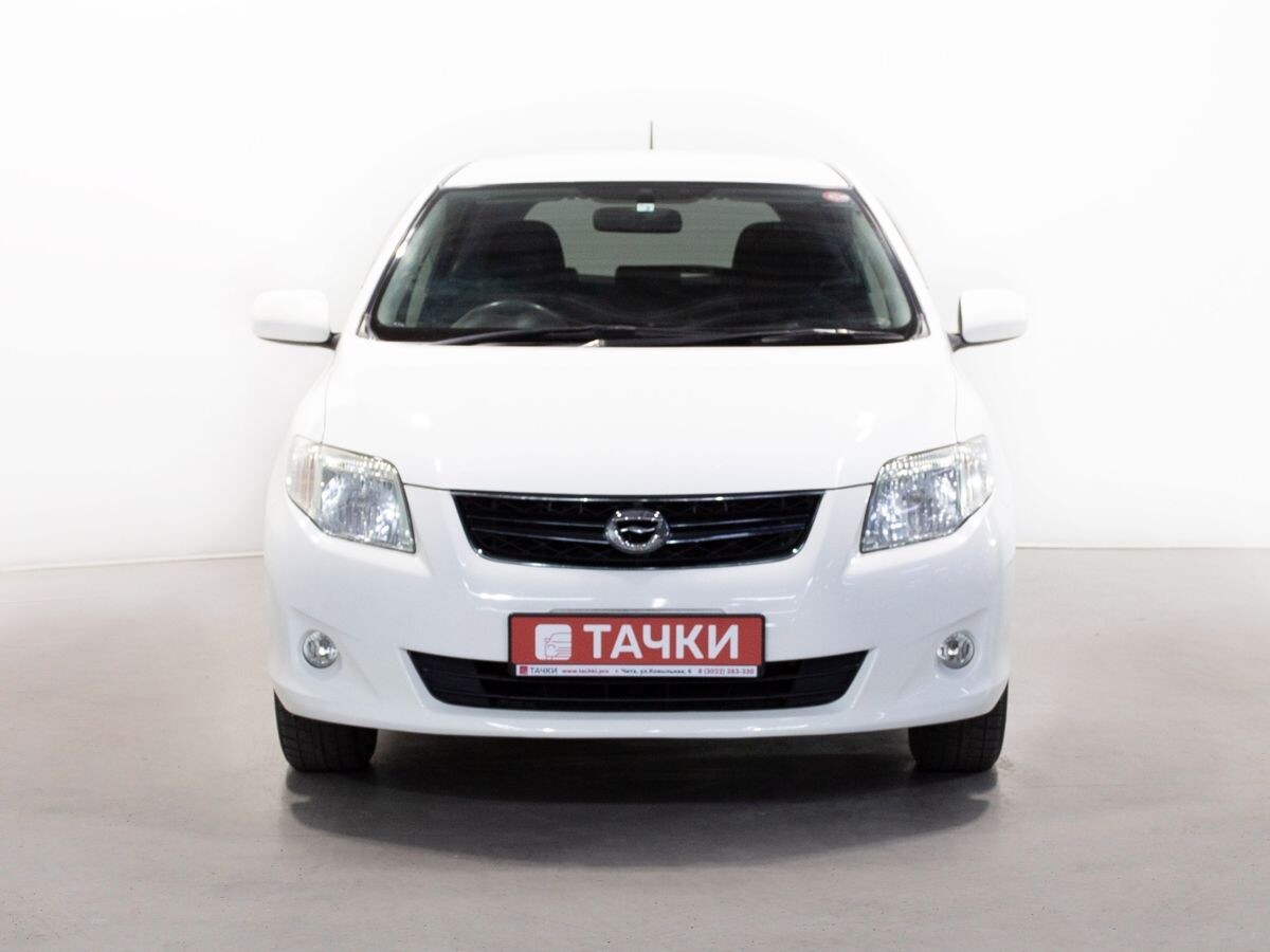 Toyota Corolla 2010 - фото автомобиля