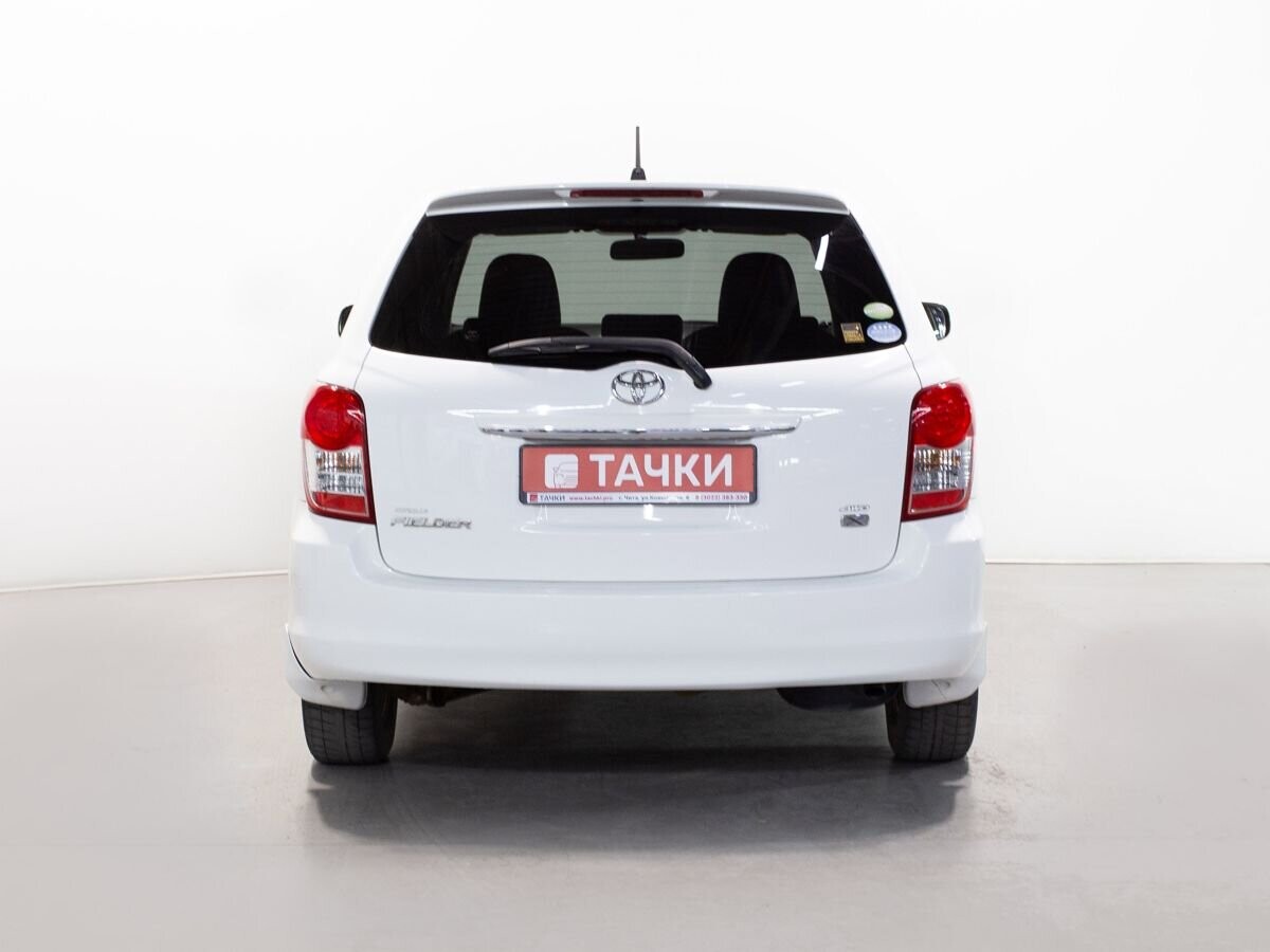 Toyota Corolla 2010 - фото автомобиля