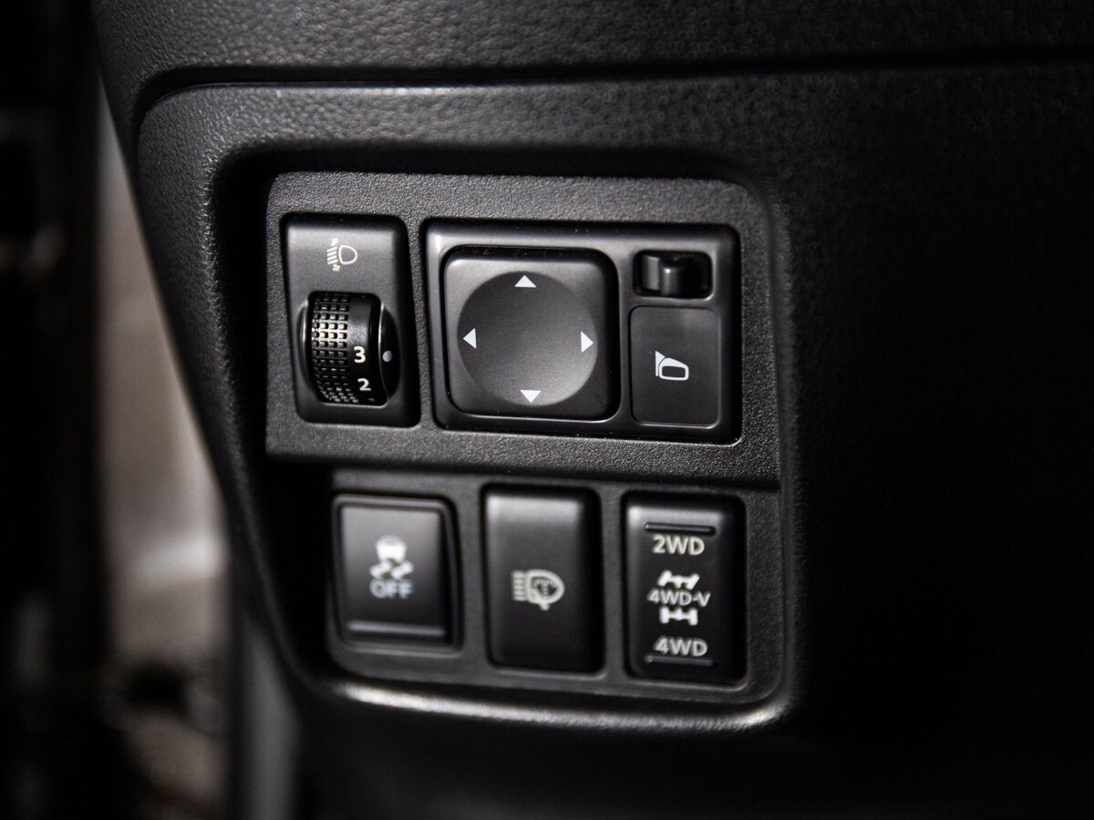 Nissan Juke 2011 - фото автомобиля