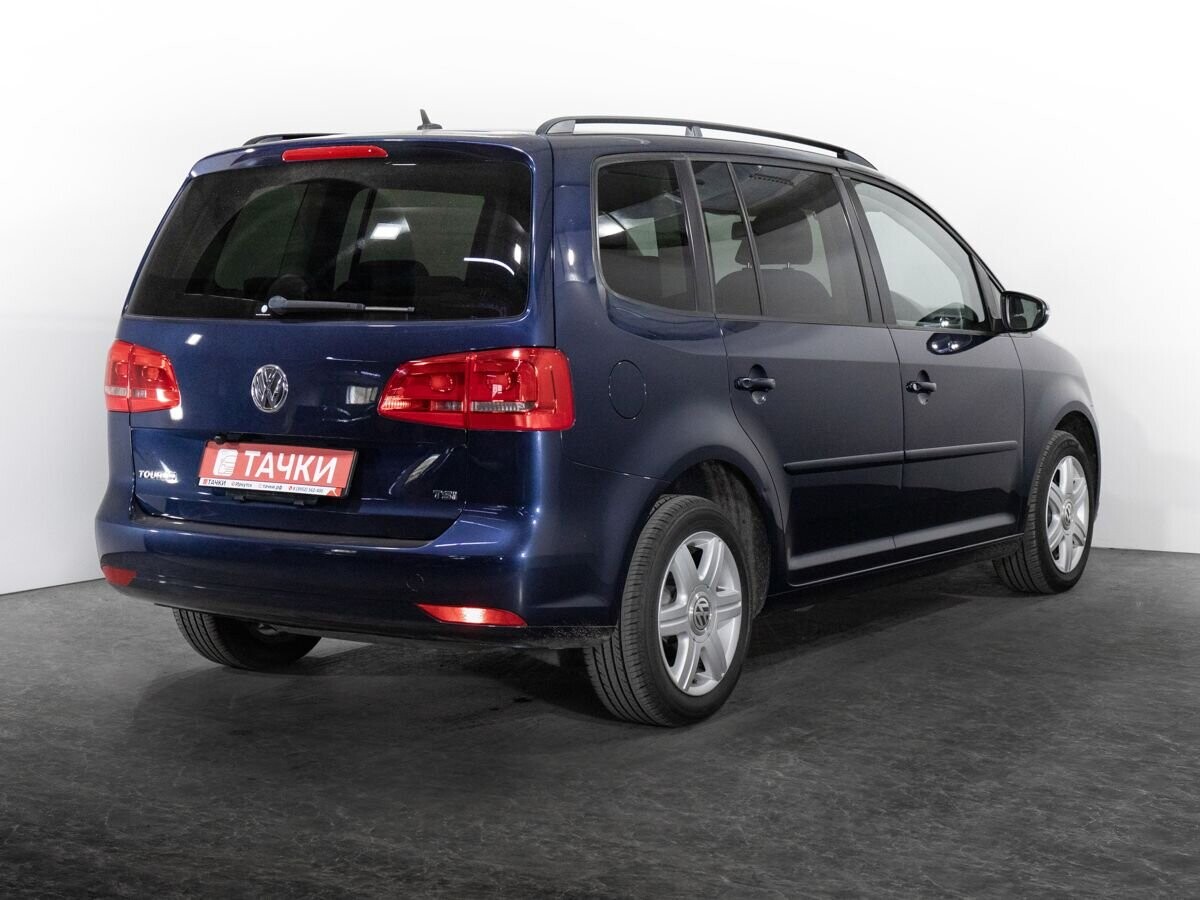 Volkswagen Touran 2012 - фото автомобиля