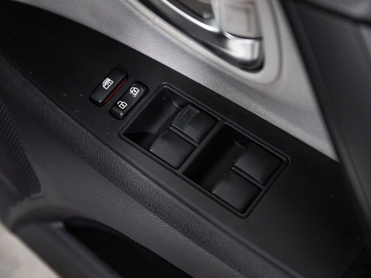 Toyota Avensis 2016 - фото автомобиля