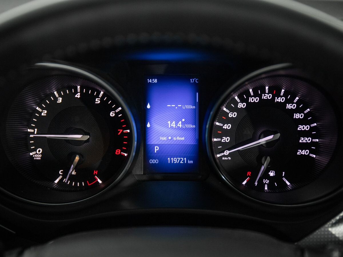 Toyota Avensis 2016 - фото автомобиля