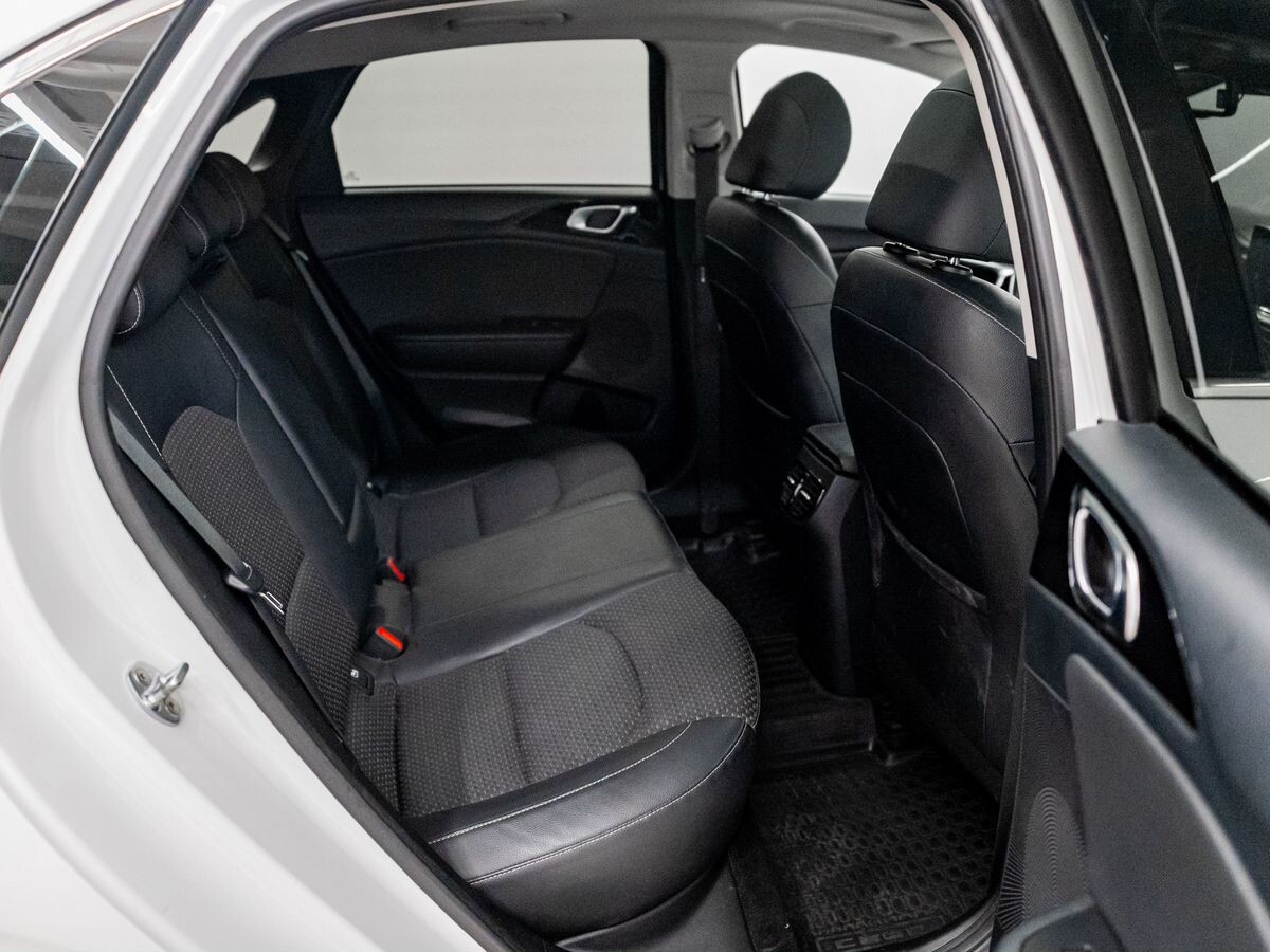 Kia Ceed 2018 - фото автомобиля