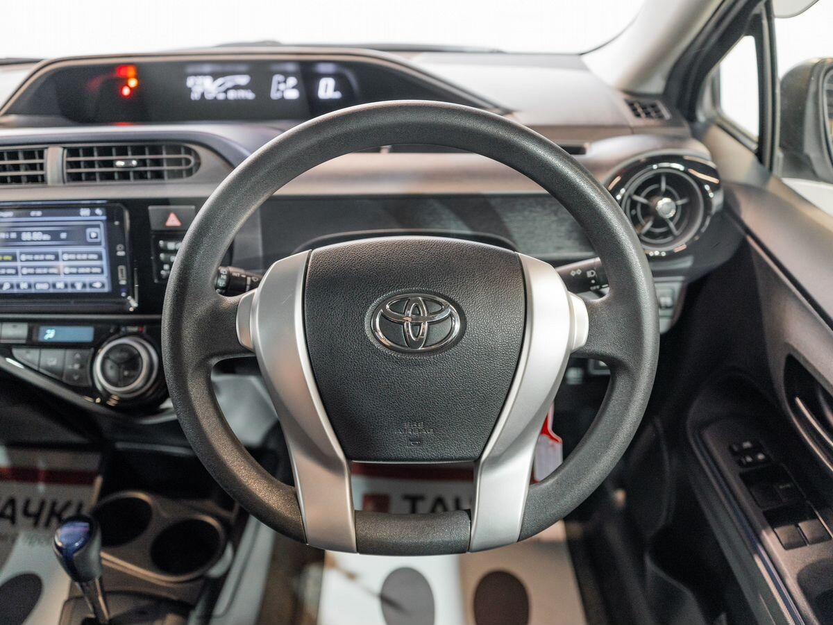 Toyota Aqua 2016 - фото автомобиля