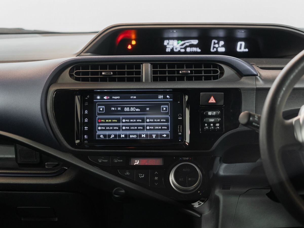 Toyota Aqua 2016 - фото автомобиля