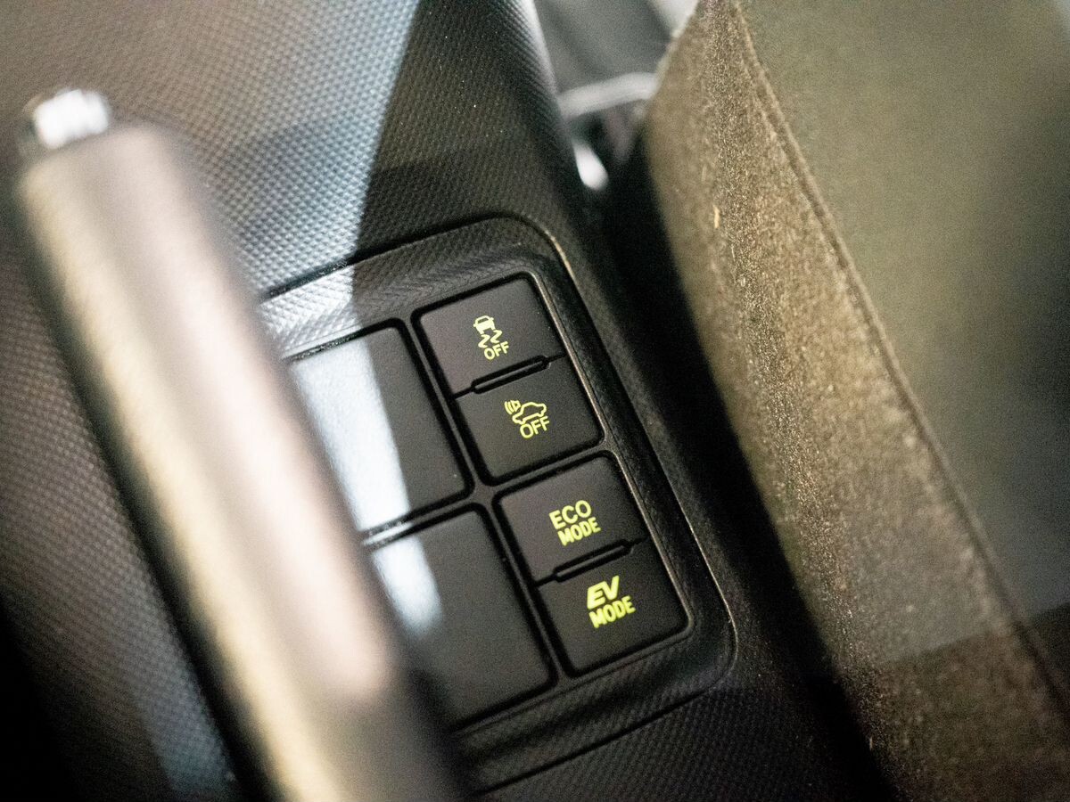 Toyota Aqua 2016 - фото автомобиля