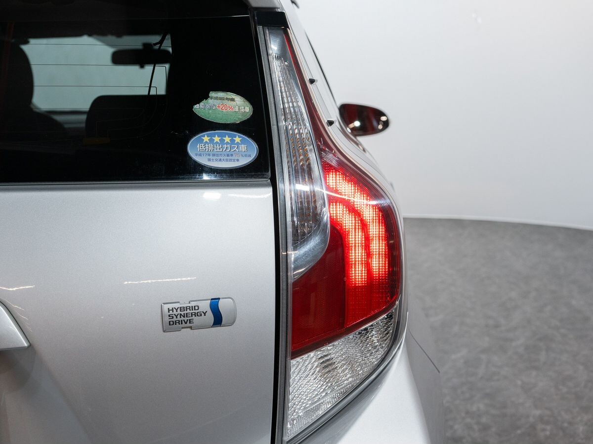 Toyota Aqua 2016 - фото автомобиля