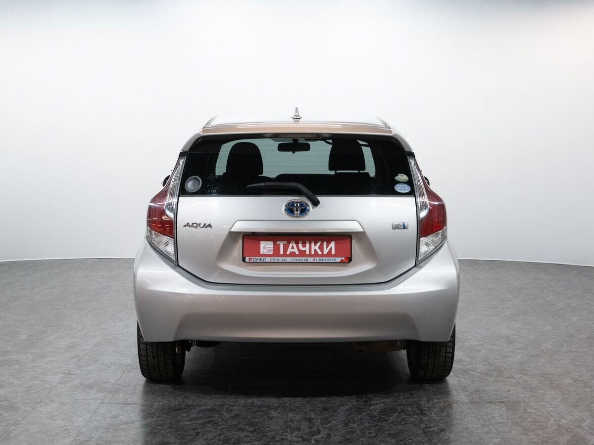Toyota Aqua 2016 - фото автомобиля