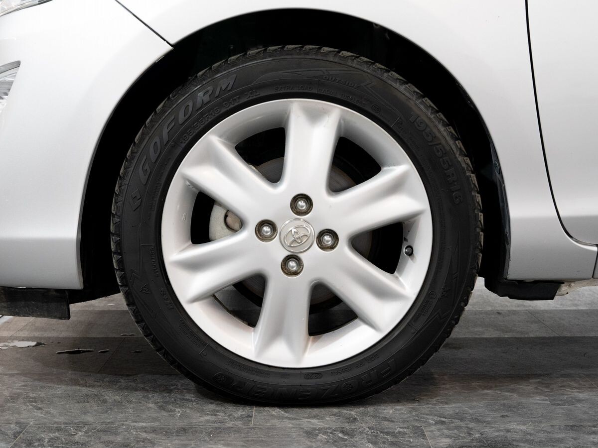 Toyota Aqua 2016 - фото автомобиля