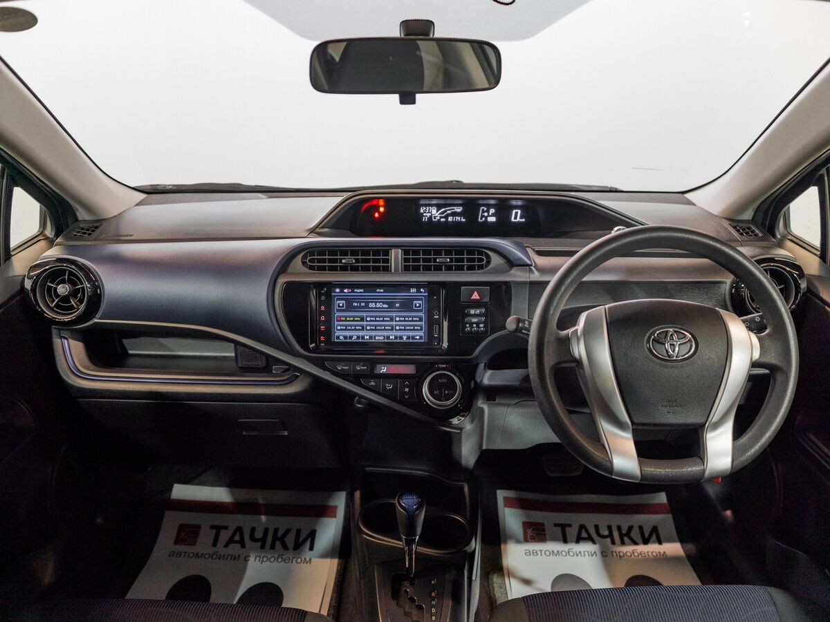 Toyota Aqua 2016 - фото автомобиля