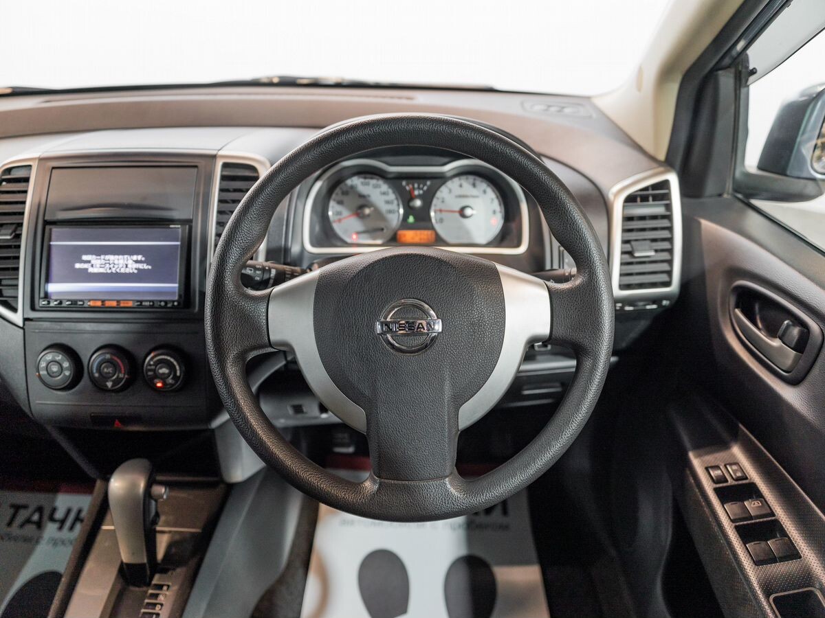 Nissan Wingroad 2013 - фото автомобиля