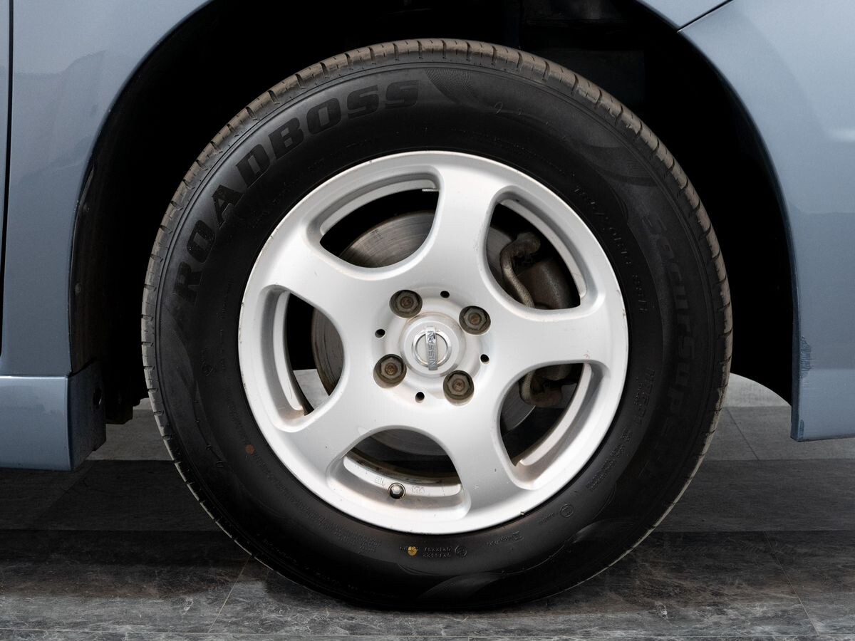 Nissan Wingroad 2013 - фото автомобиля