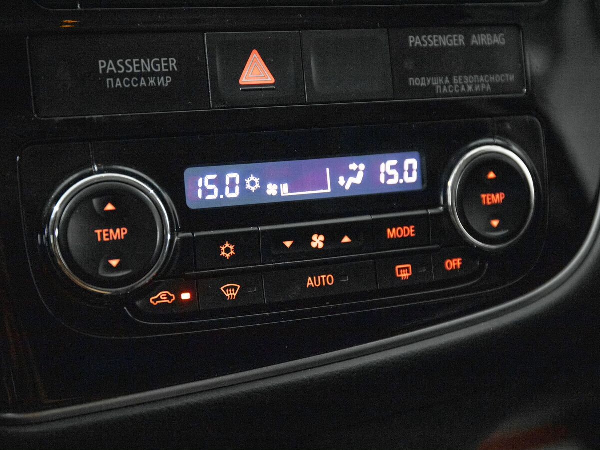 Mitsubishi Outlander 2015 - фото автомобиля