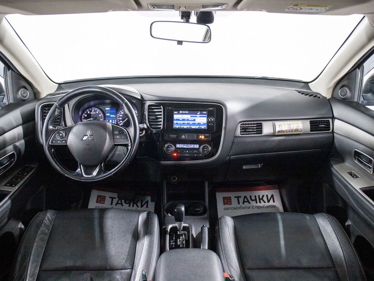 Mitsubishi Outlander 2015 - фото автомобиля