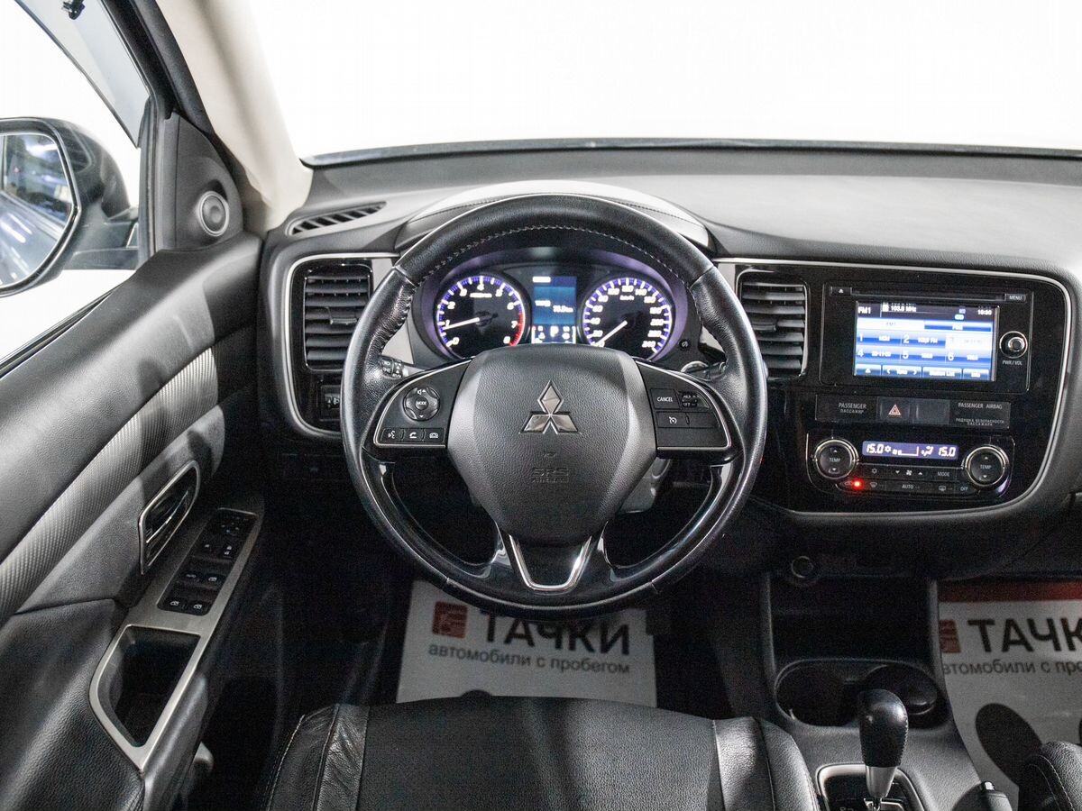 Mitsubishi Outlander 2015 - фото автомобиля