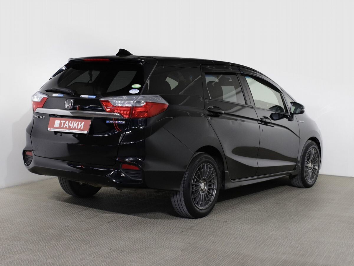 Honda Shuttle 2016 - фото автомобиля