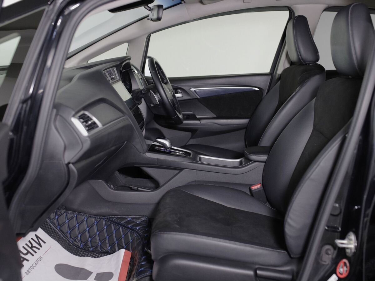 Honda Shuttle 2016 - фото автомобиля