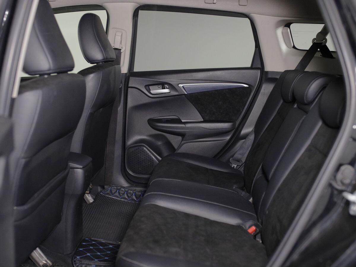 Honda Shuttle 2016 - фото автомобиля