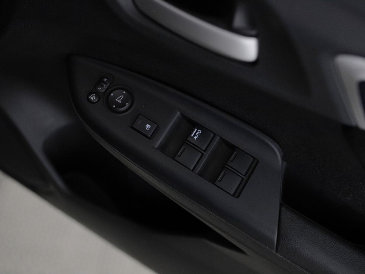 Honda Shuttle 2016 - фото автомобиля