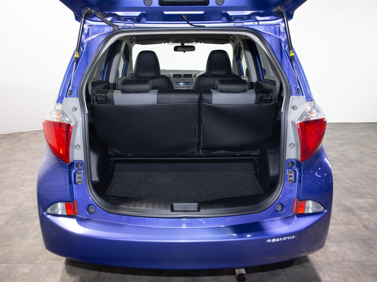 Toyota Ractis 2011 - фото автомобиля