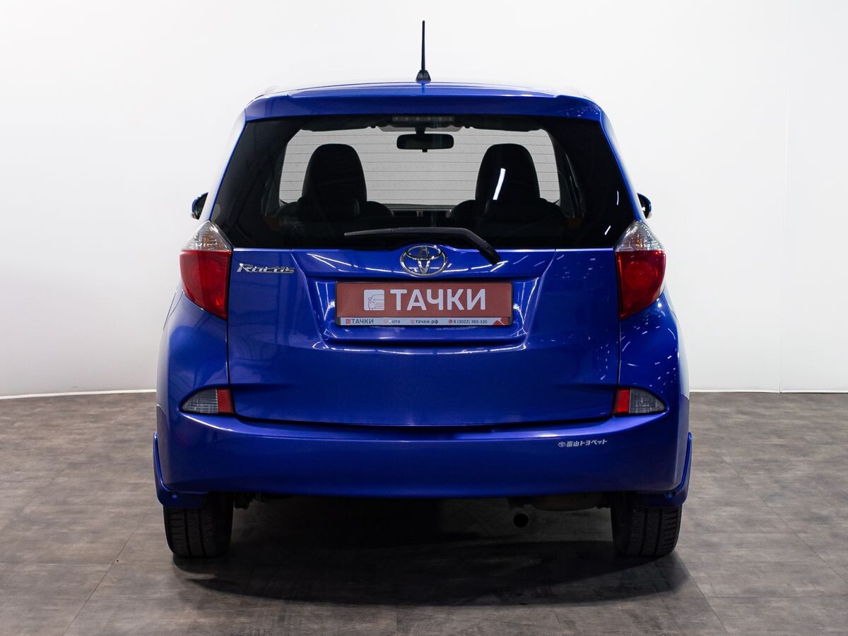 Toyota Ractis 2011 - фото автомобиля