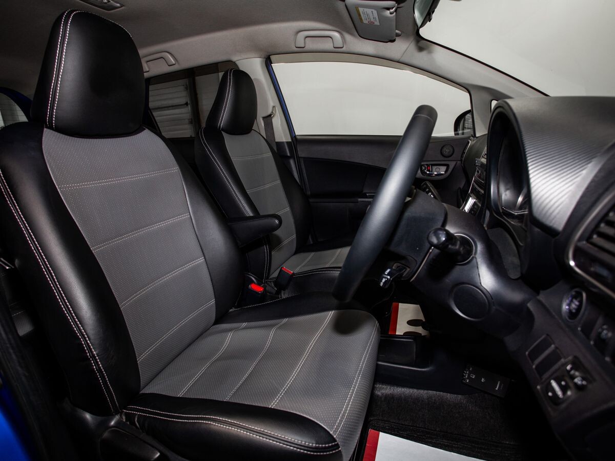 Toyota Ractis 2011 - фото автомобиля