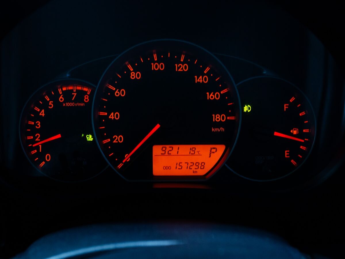 Toyota Ractis 2011 - фото автомобиля