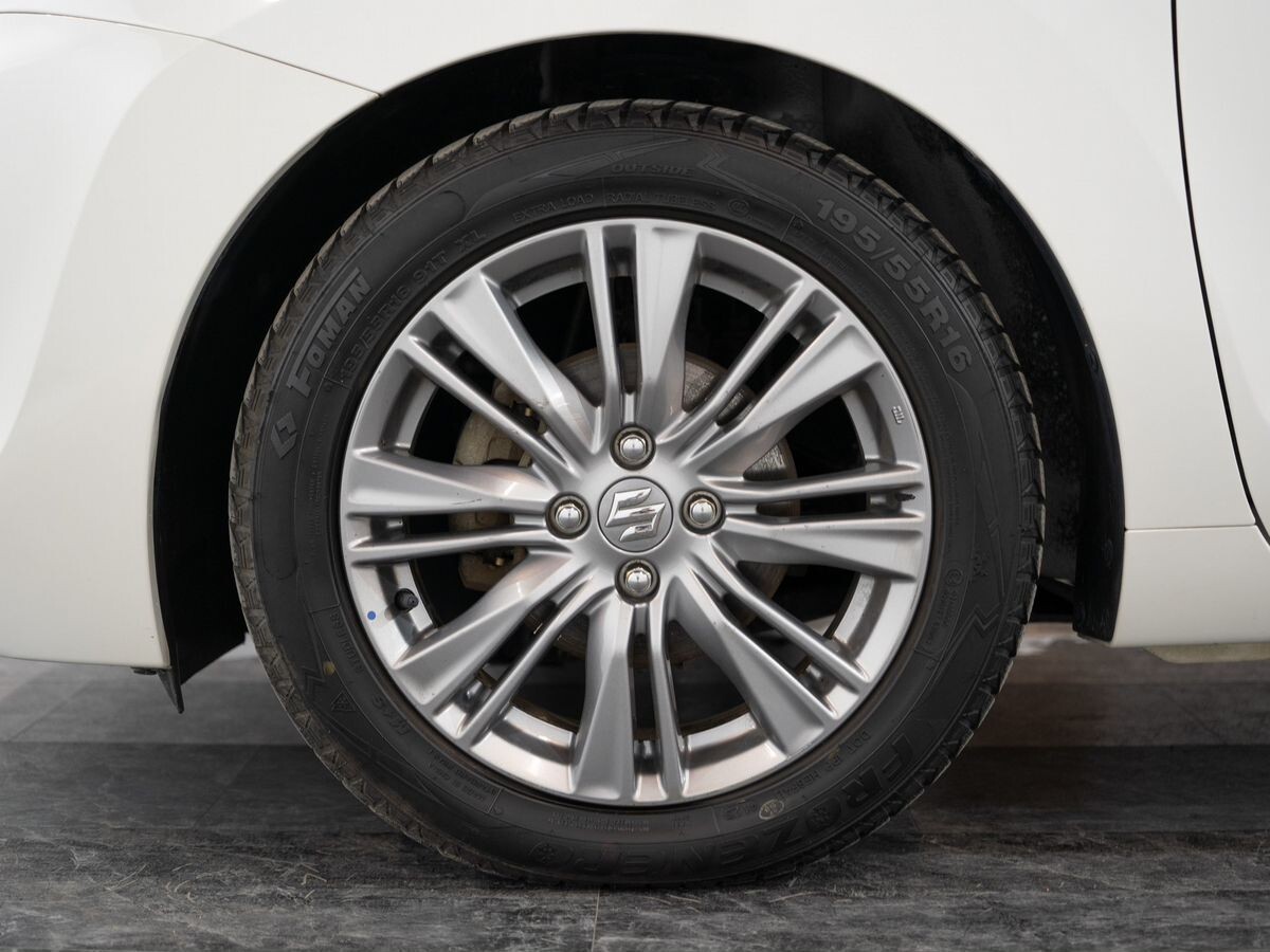 Suzuki Baleno 2016 - фото автомобиля