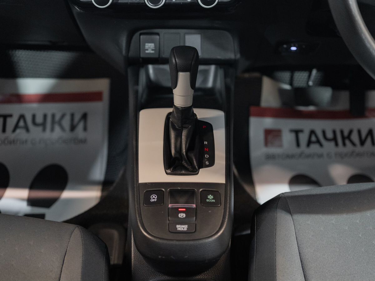 Honda Fit 2020 - фото автомобиля