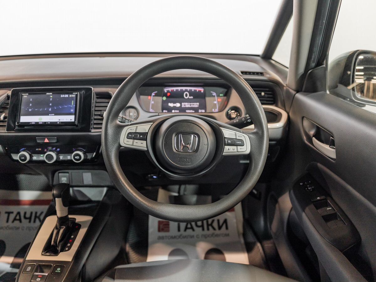 Honda Fit 2020 - фото автомобиля