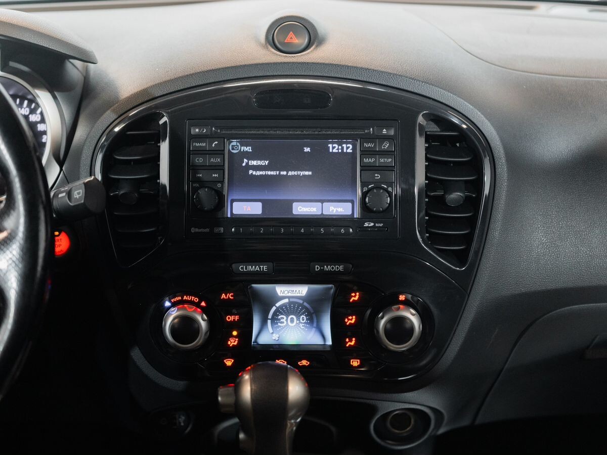 Nissan Juke 2012 - фото автомобиля