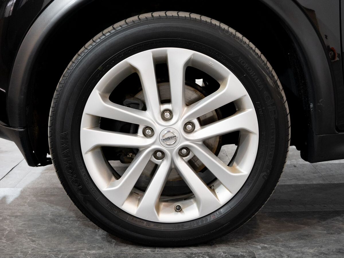 Nissan Juke 2012 - фото автомобиля