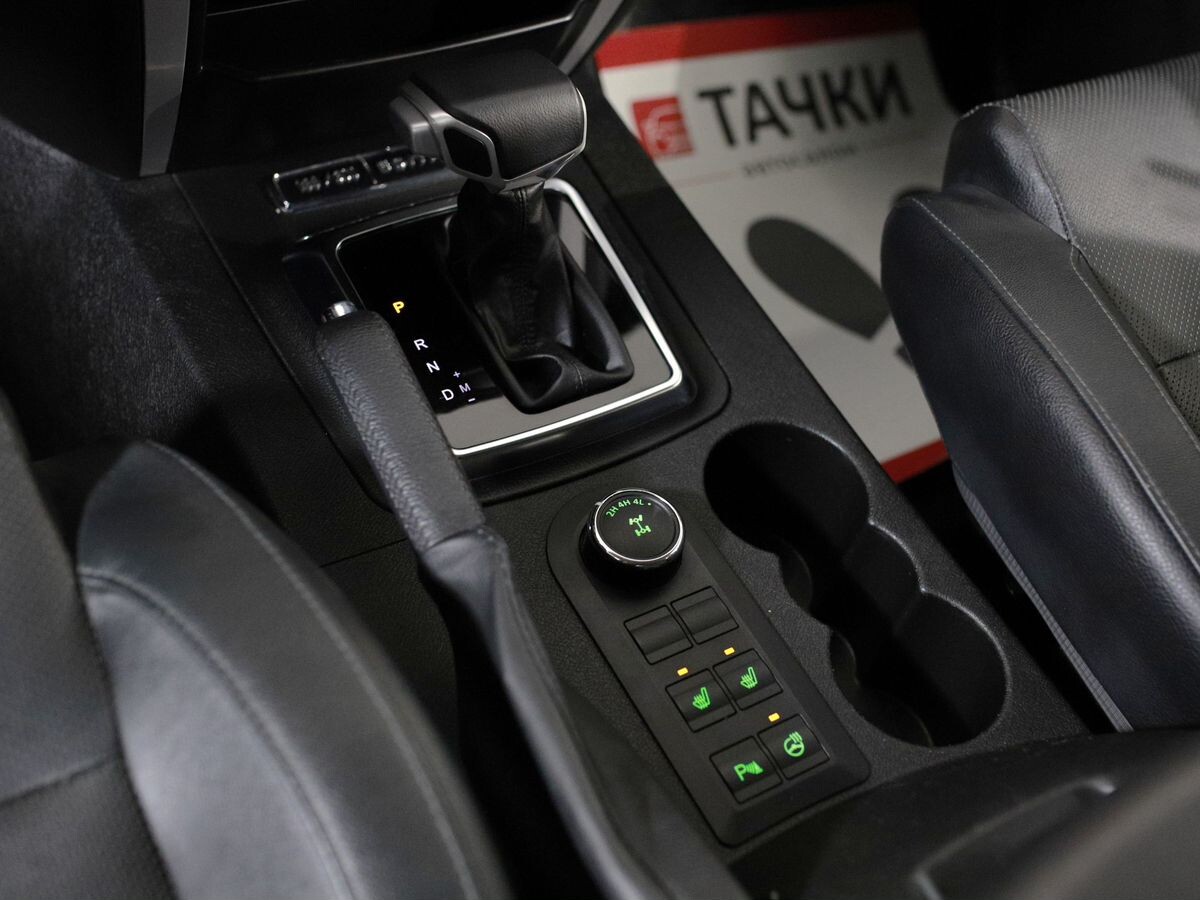 УАЗ Patriot 2019 - фото автомобиля