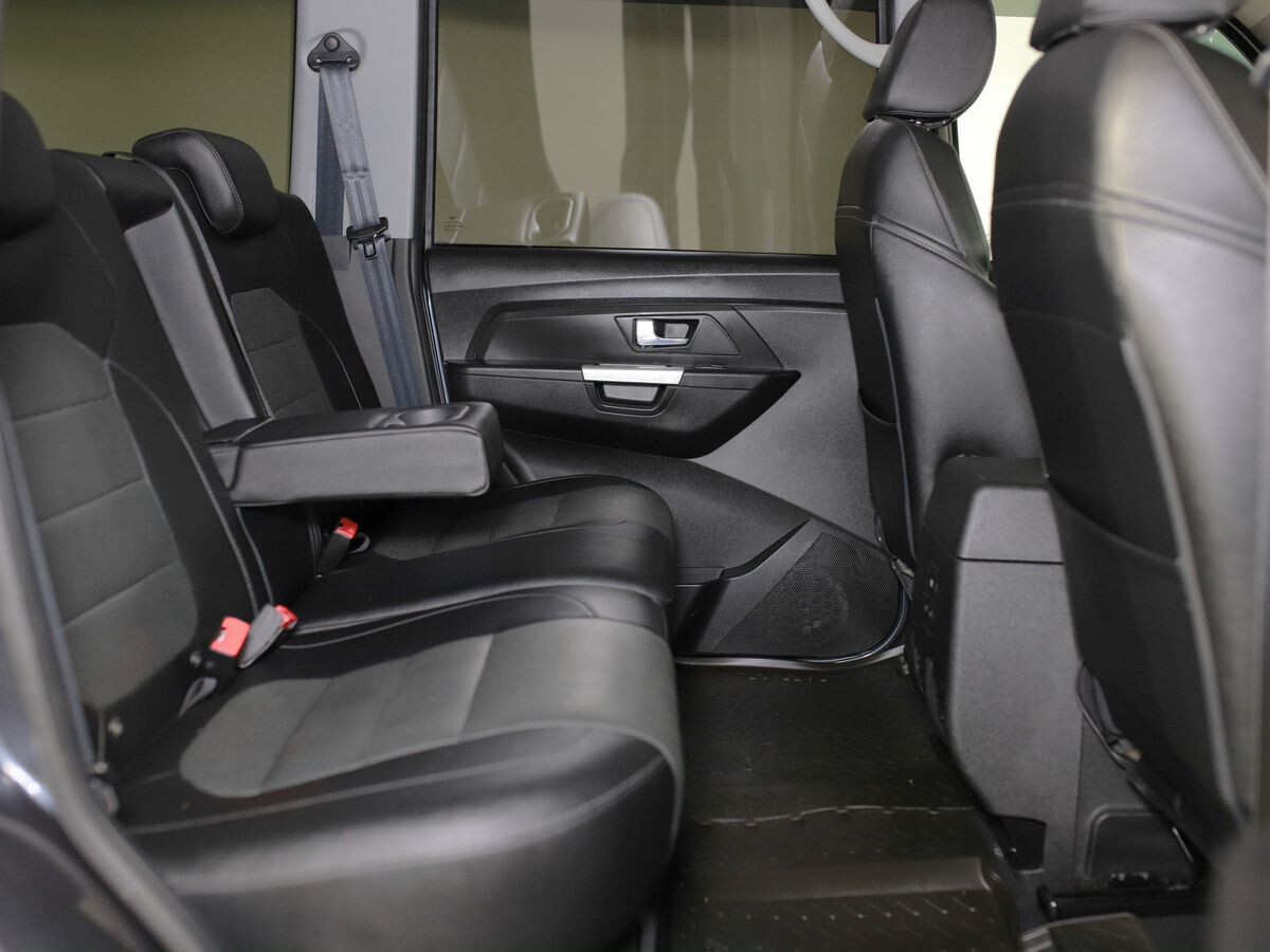 УАЗ Patriot 2019 - фото автомобиля