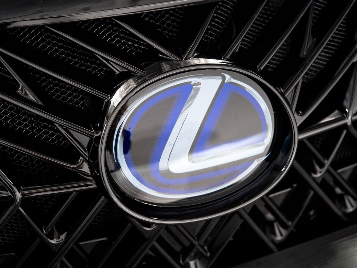 Lexus RX 2019 - фото автомобиля