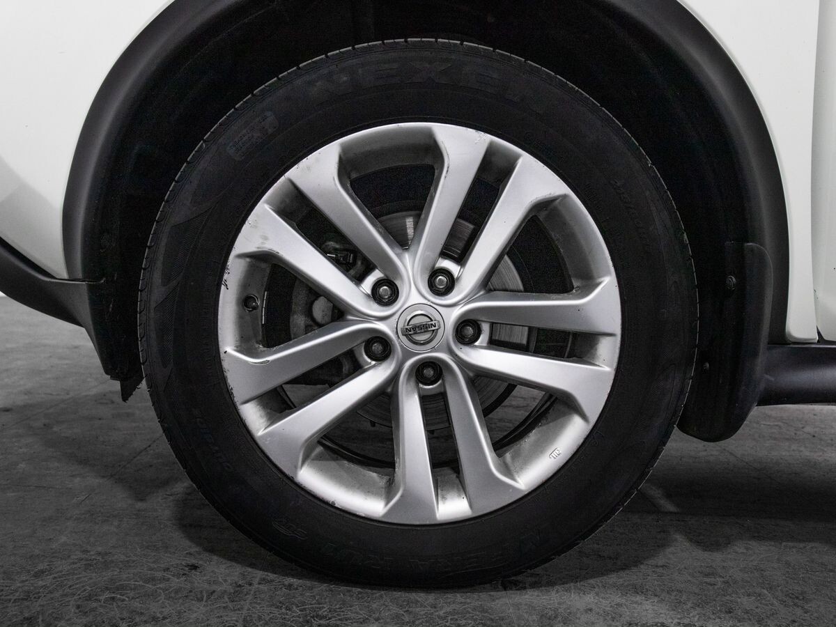 Nissan Juke 2012 - фото автомобиля