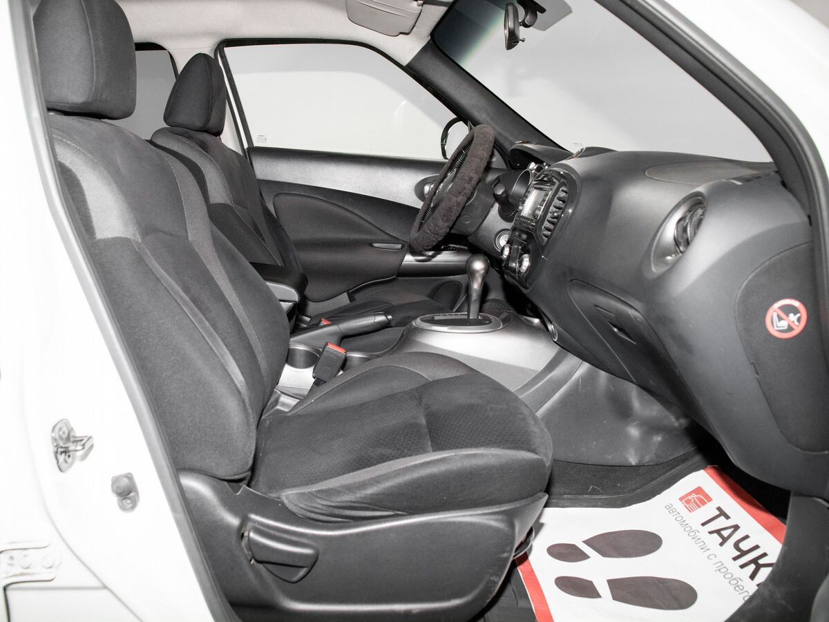 Nissan Juke 2012 - фото автомобиля