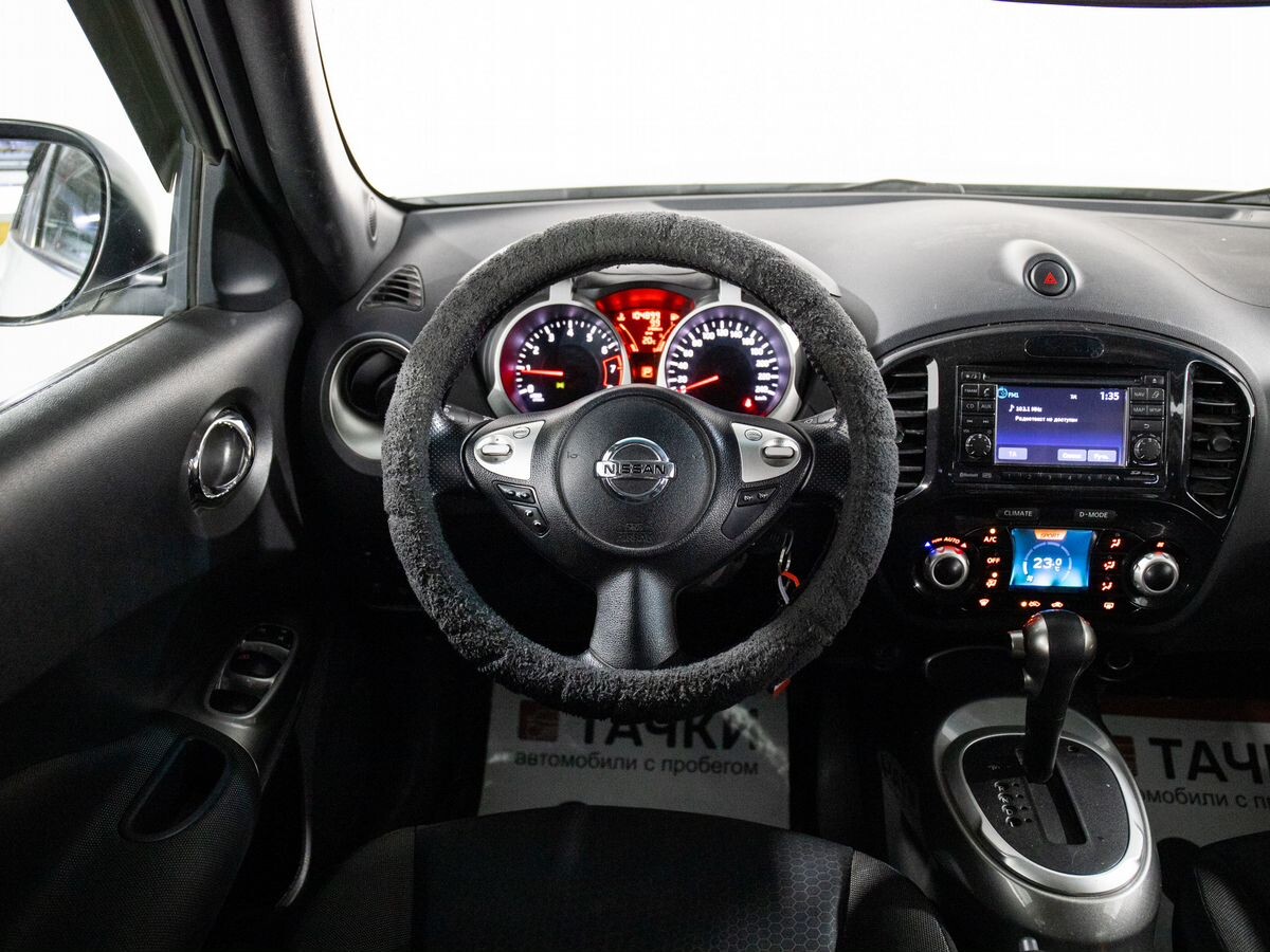 Nissan Juke 2012 - фото автомобиля