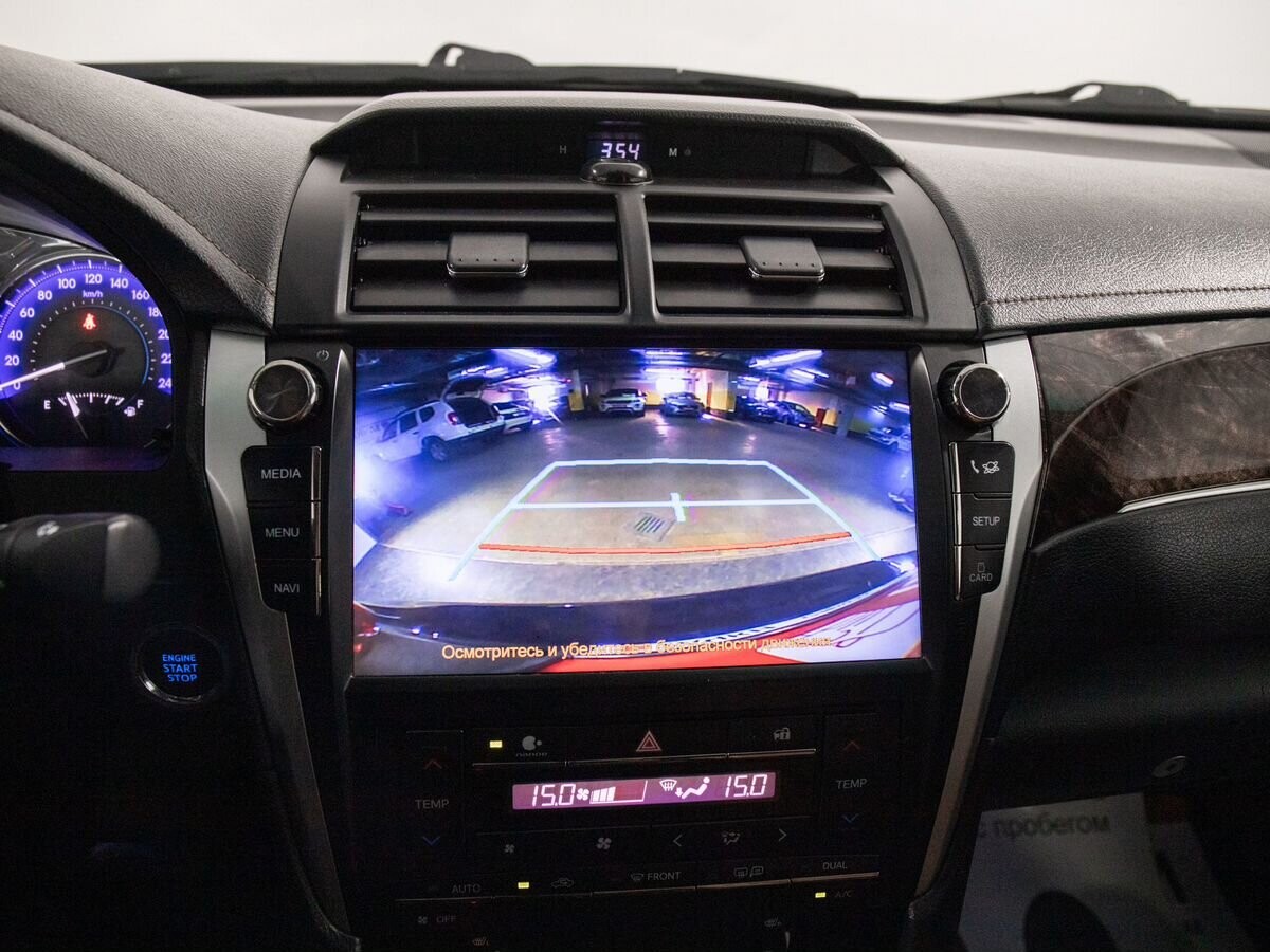 Toyota Camry 2017 - фото автомобиля