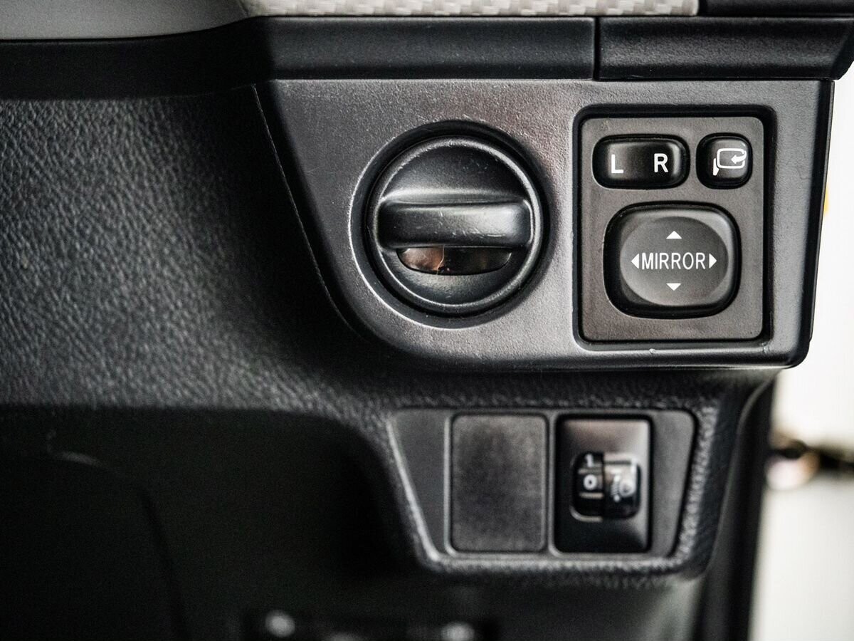 Toyota Corolla 2014 - фото автомобиля