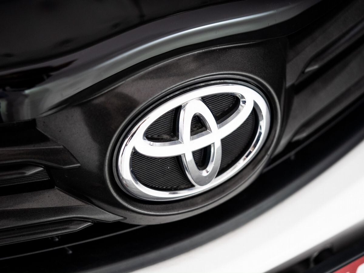 Toyota Corolla 2014 - фото автомобиля