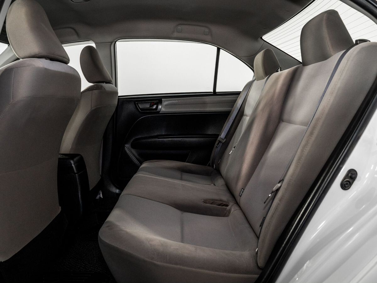 Toyota Corolla 2014 - фото автомобиля