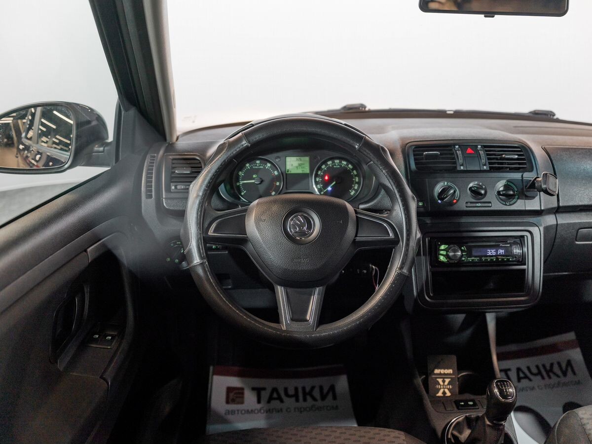 Skoda Fabia 2013 - фото автомобиля