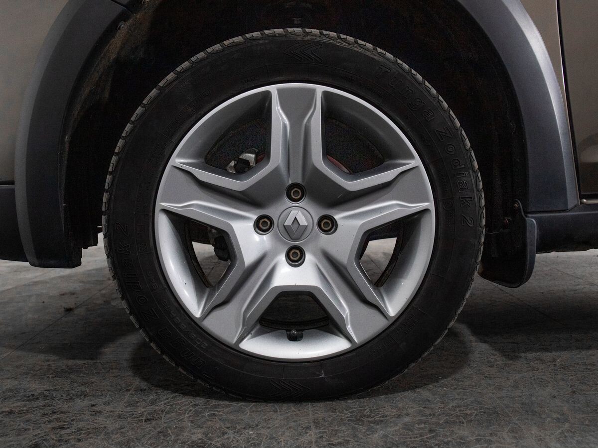 Renault Sandero 2018 - фото автомобиля