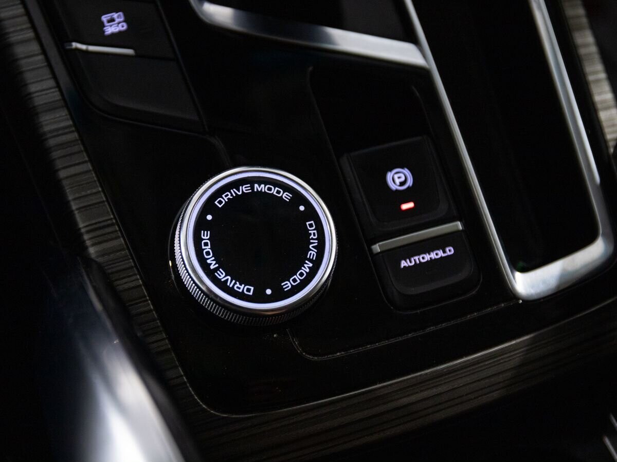 Geely Atlas Pro 2022 - фото автомобиля