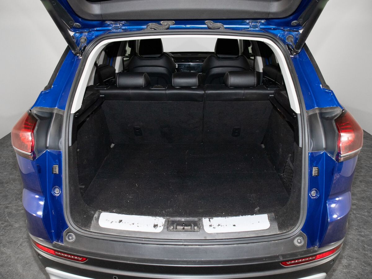 Geely Atlas Pro 2022 - фото автомобиля