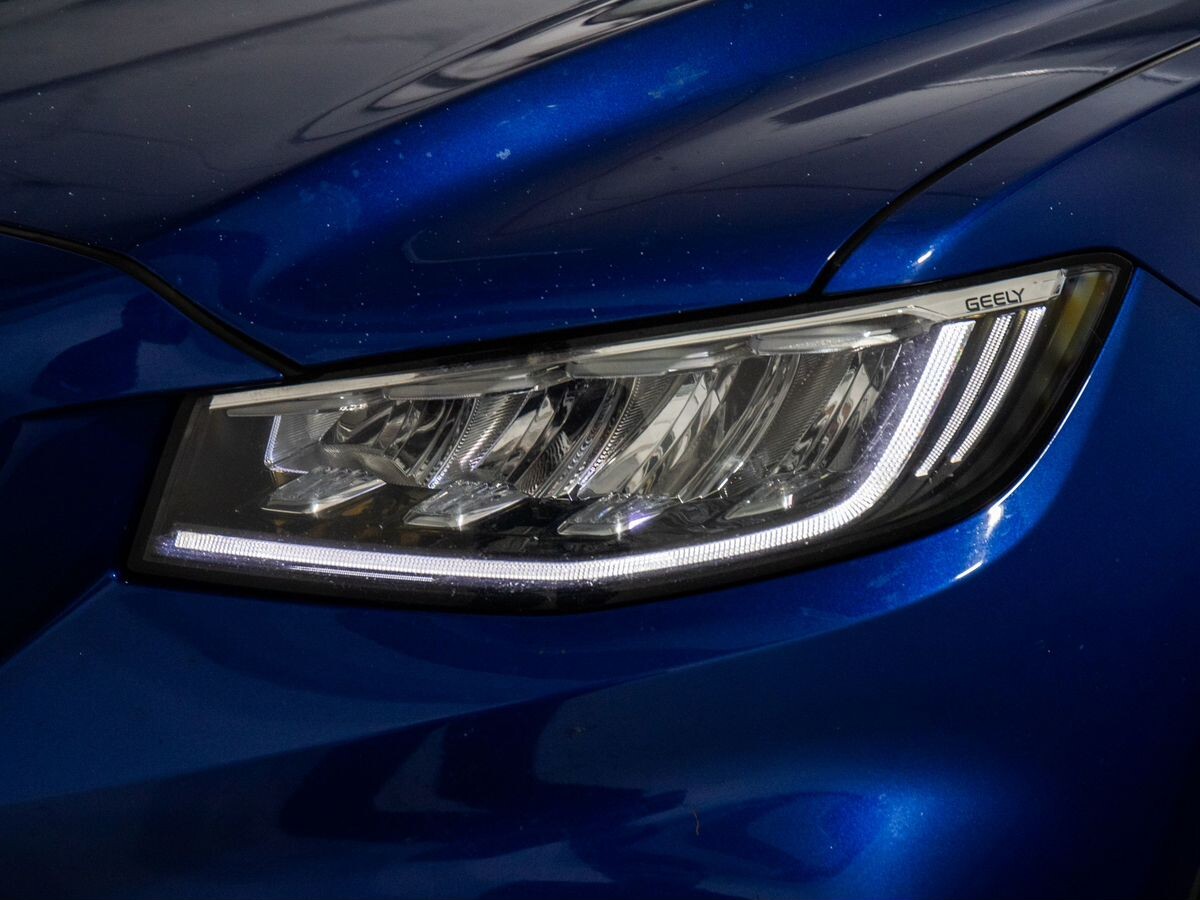 Geely Atlas Pro 2022 - фото автомобиля