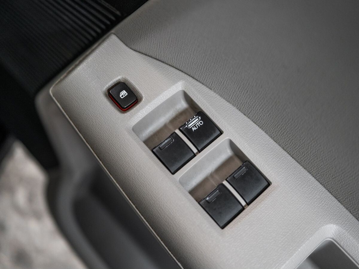 Honda Freed 2010 - фото автомобиля